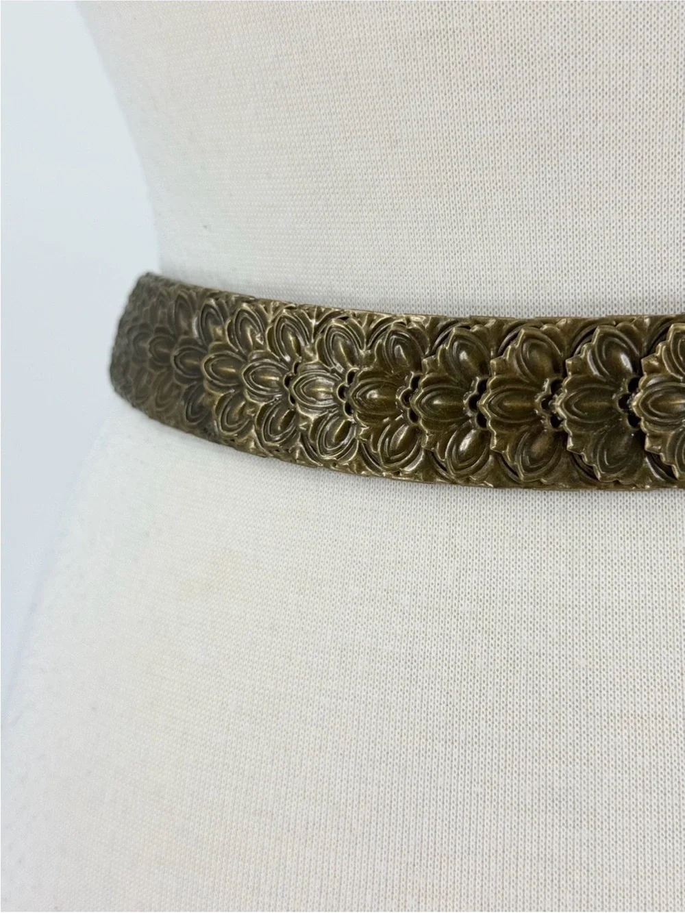 Kelli Kouri Vintage Stretch Metal Belt